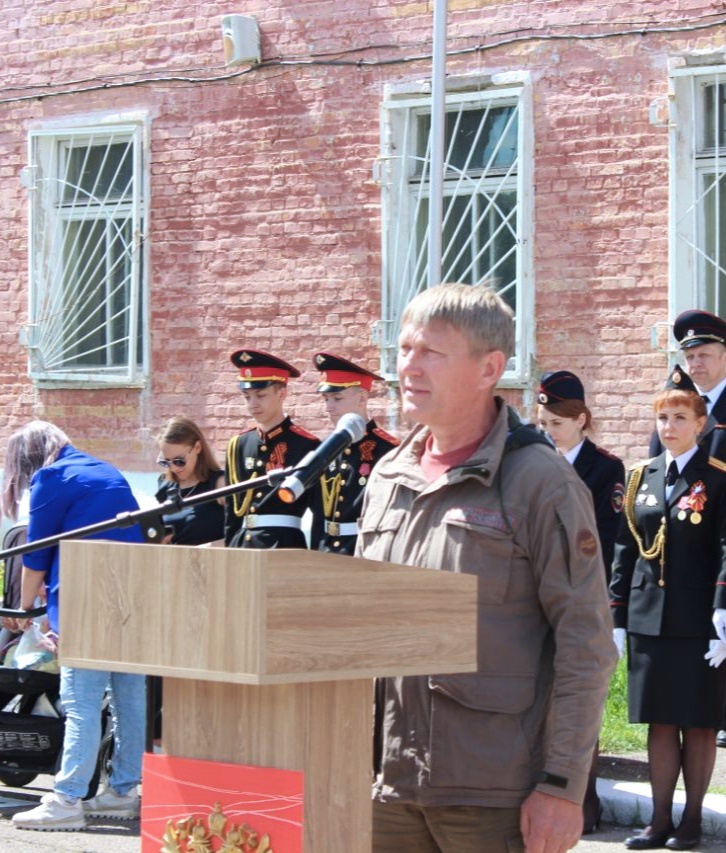 Фронт и  тыл едины!.